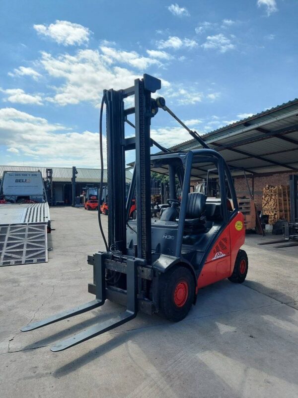 LINDE H30T-2011