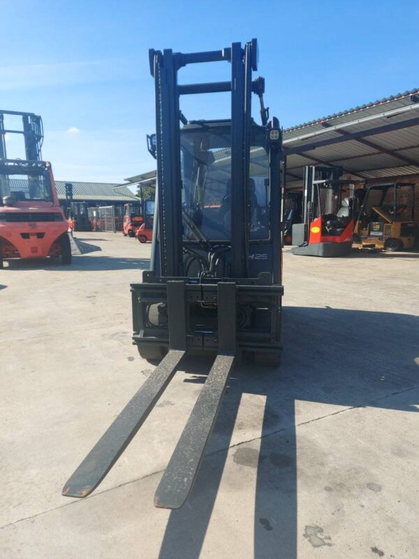 LINDE H25T-2004