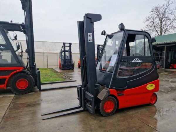 LINDE E20-2003