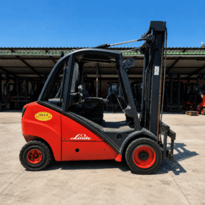 Linde H30D &ndash; dizel vilju&scaron;kar, 3t / 4m (polu kabina)