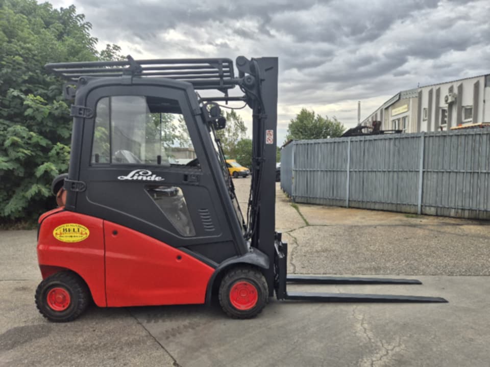 LINDE H20T – plinski viljuškar, 2.0t / 5.2m